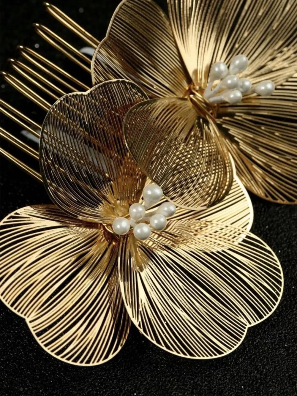 Gold Floral Wire Hair Comb R757